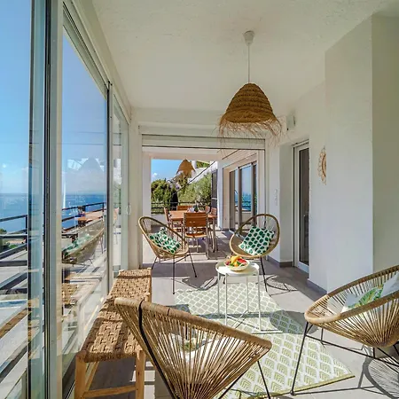 With Private Pool Holiday home
