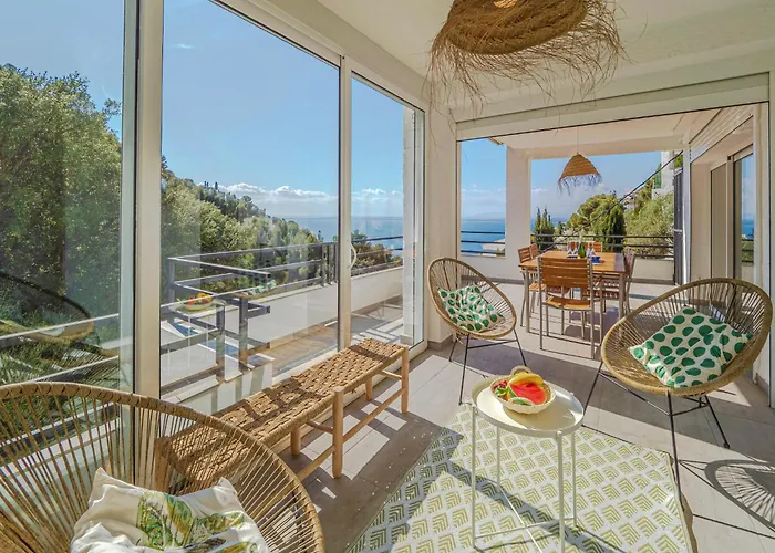 House In With Private Pool & Garden * 로지즈