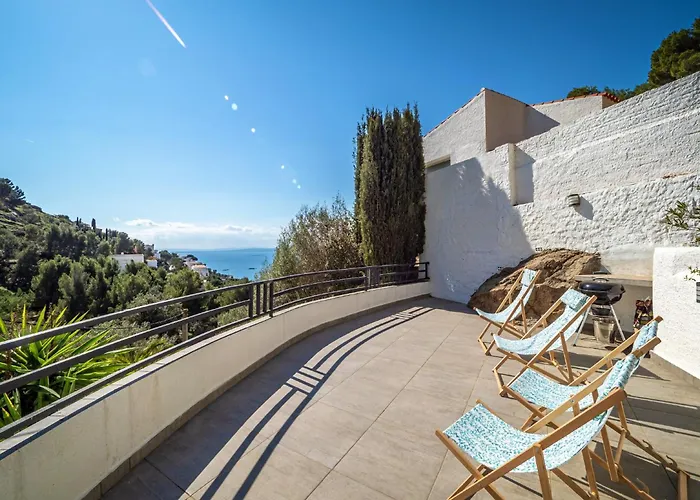 House In With Private Pool & Garden 펜션