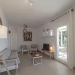 Holiday home House In With Private Pool & Garden *