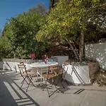 House In With Private Pool & Garden Holiday home