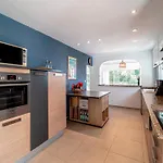 House In With Private Pool & Garden Holiday home Roses