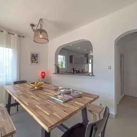 Ferienhaus House In With Private Pool & Garden