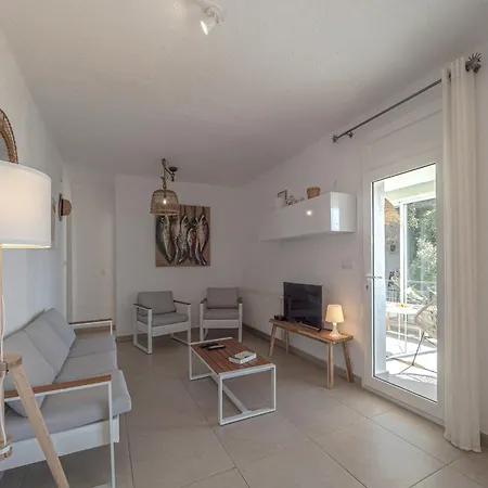 Ferienhaus House In With Private Pool & Garden *