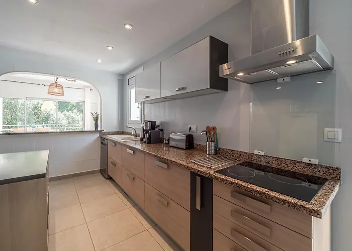 House In With Private Pool & Garden * Rosas